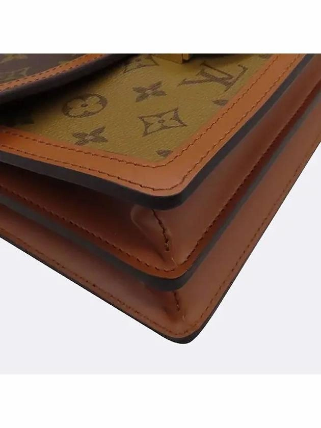M45958 shoulder bag