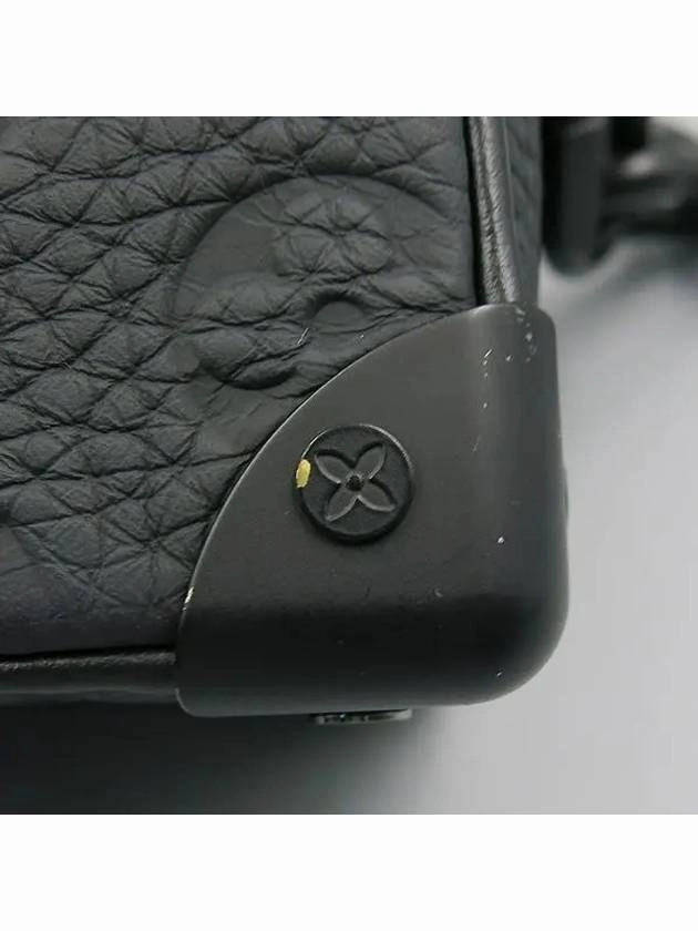 M55702 Crossbody Bag