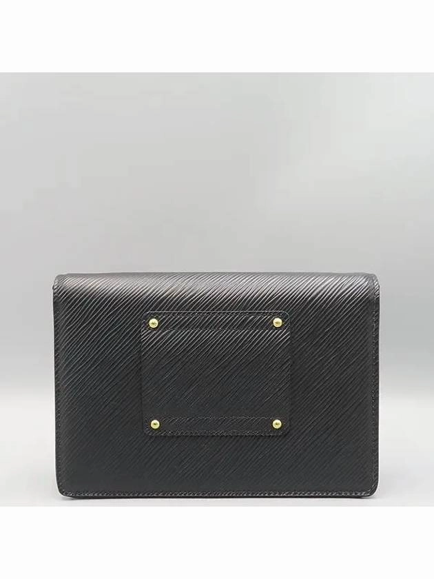 M68750 Crossbody Bag