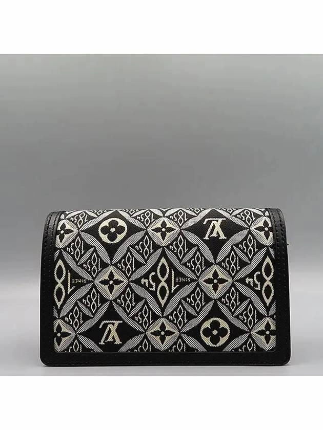 M69992 Crossbody Bag