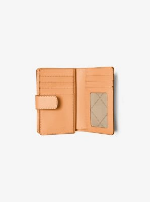 Medium Crossgrain Leather Wallet