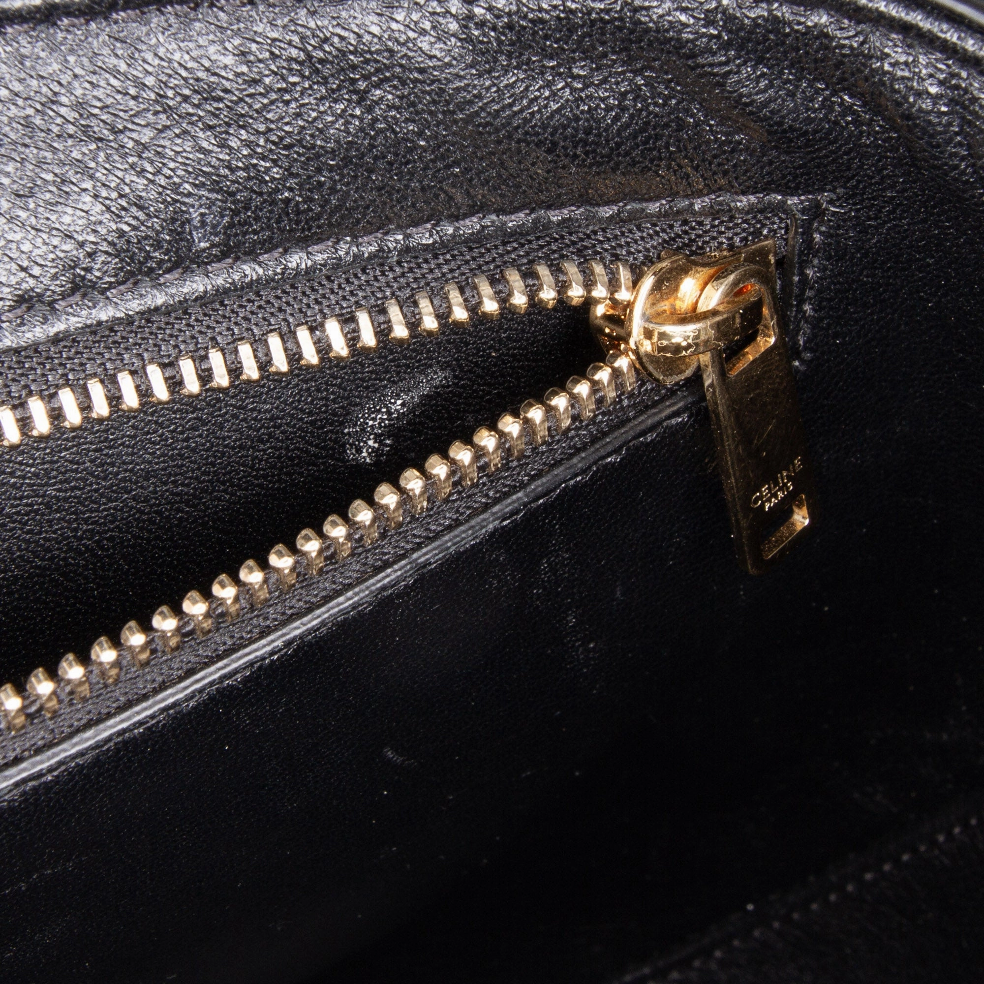 Medium Leather Besace 16 Crossbody