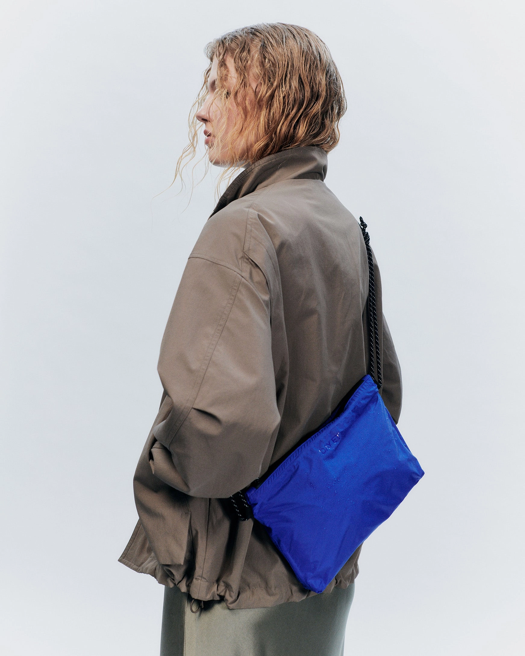 Medium No Rain Crossbody Messenger Bag