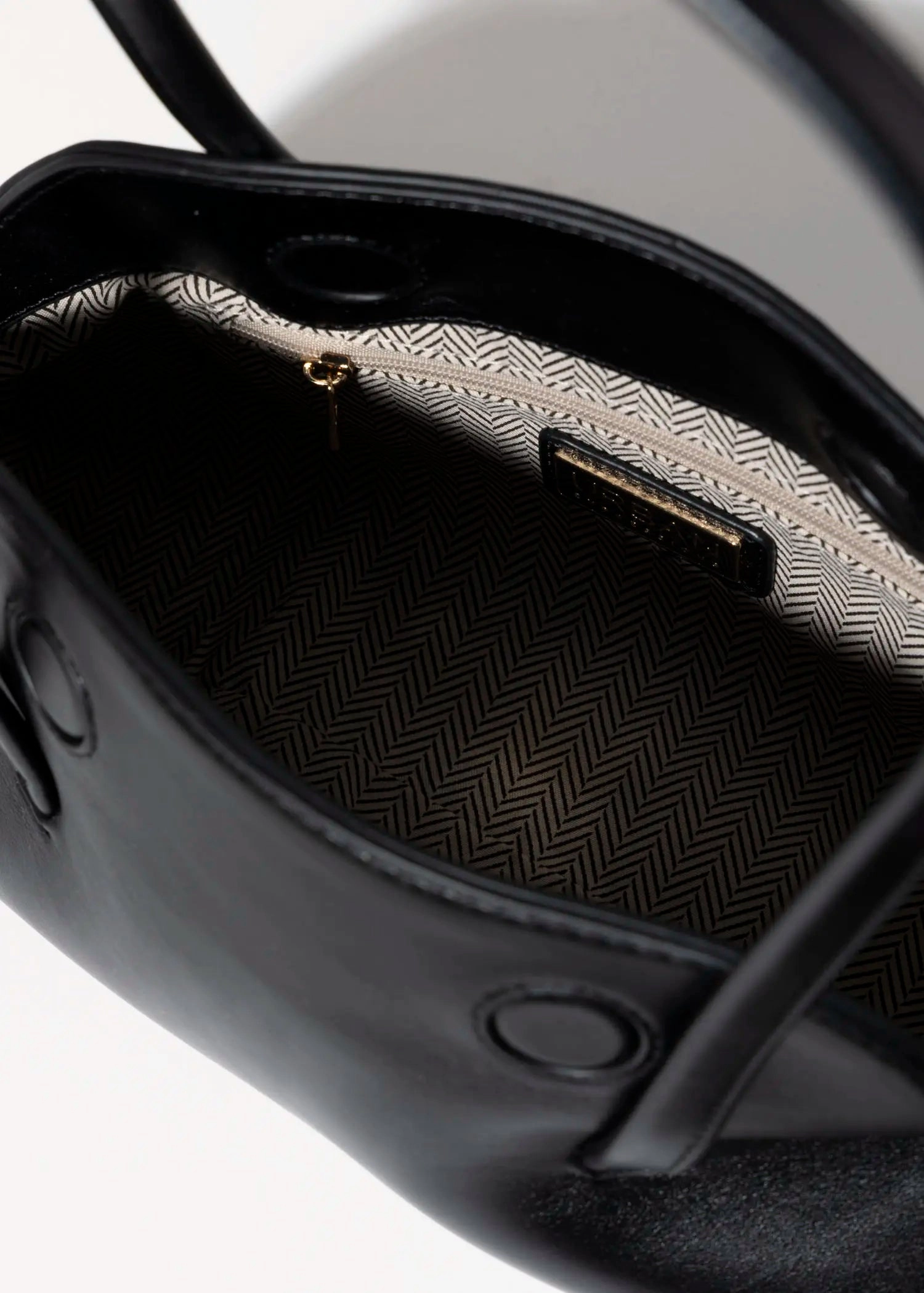 Merlinda Shoulder Bag
