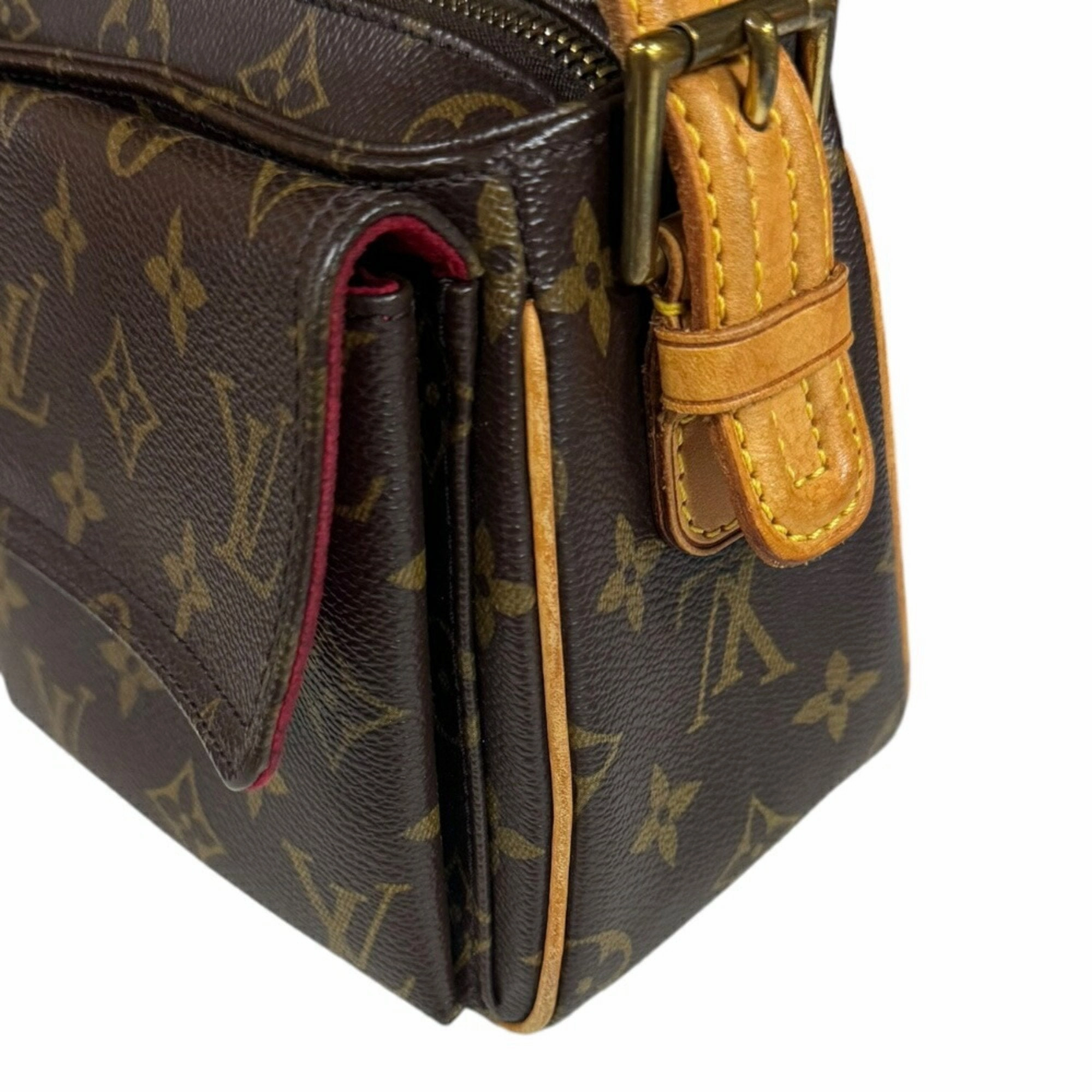Monogram Canvas Pochette Crossbody Bag M40712