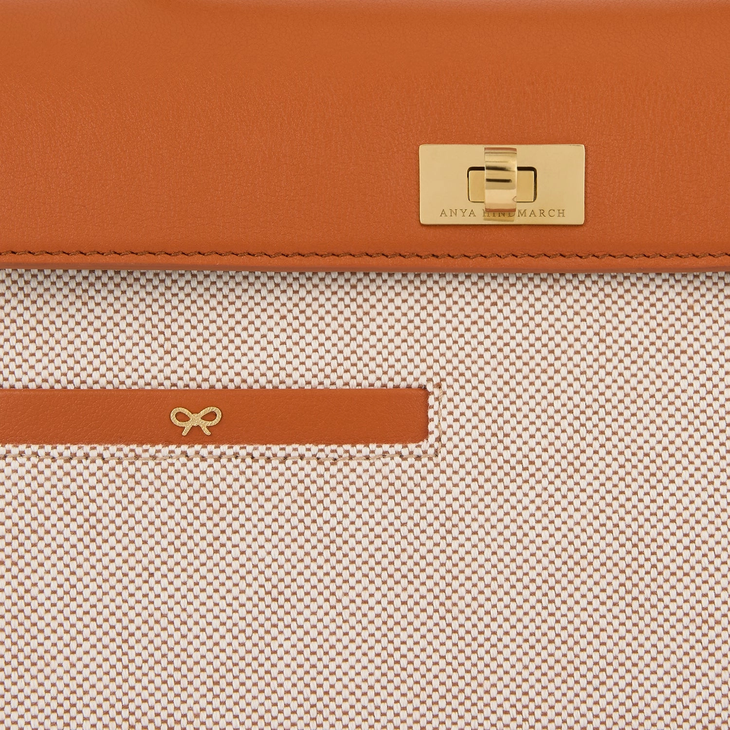 Mortimer Top Handle
