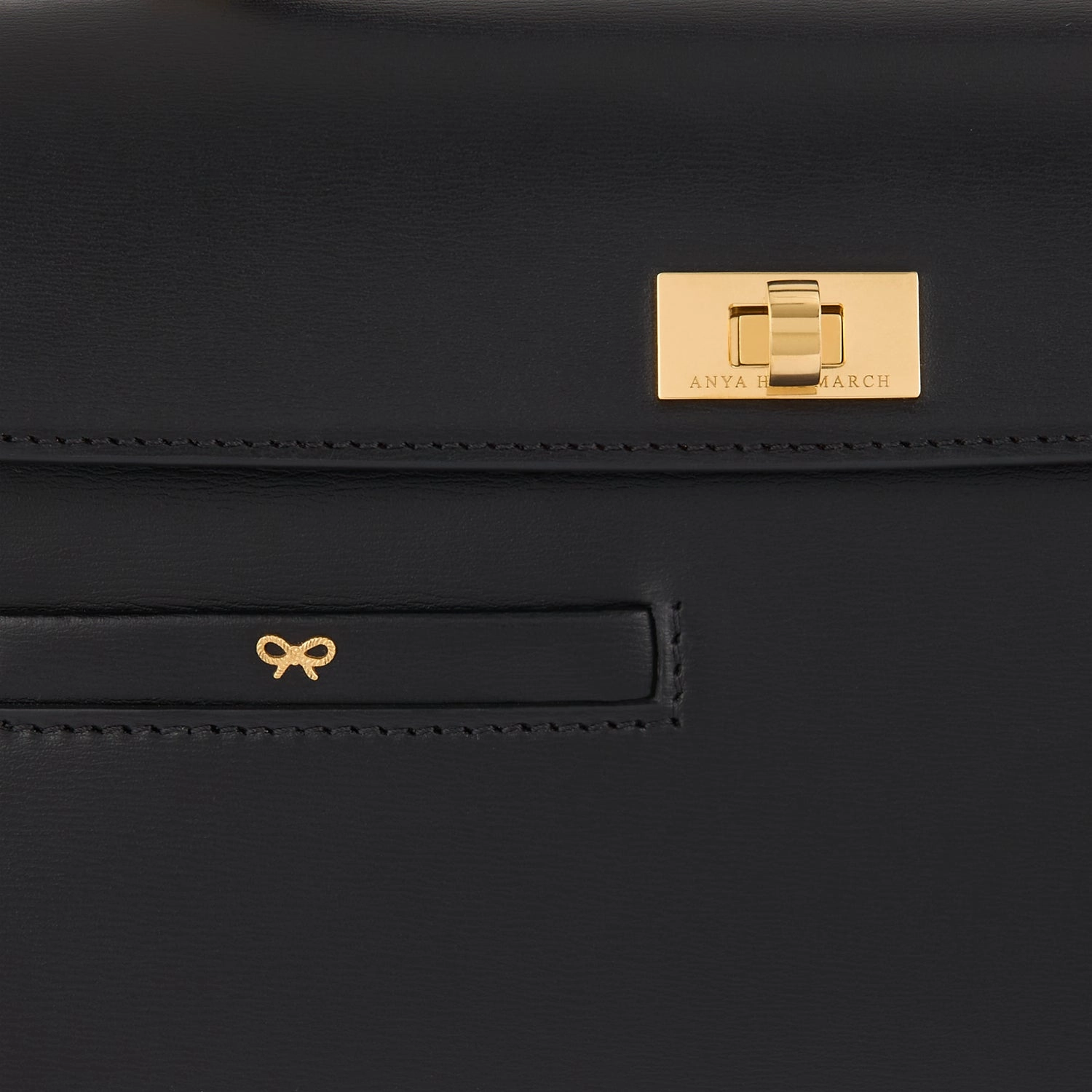 Mortimer Top Handle