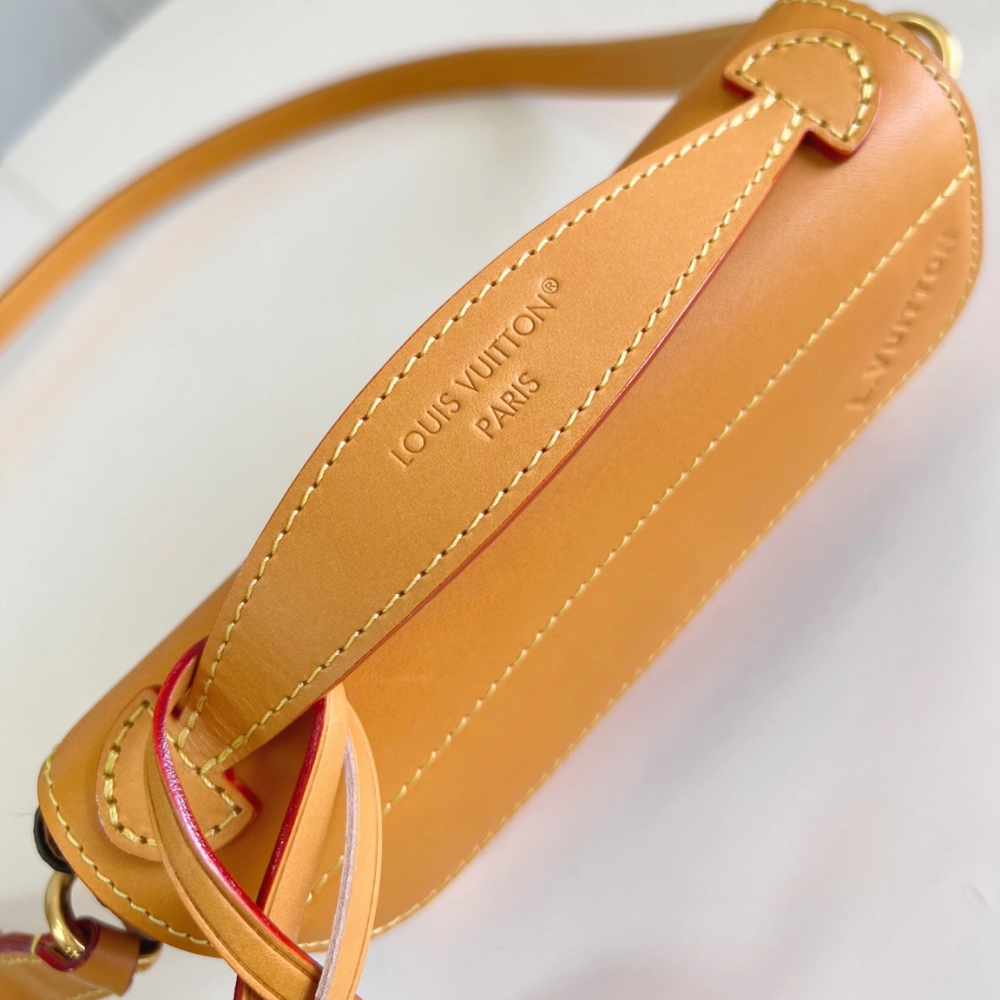 Multicolor Steamer East West Wearable Wallet Leather Crossbody Bag for Men