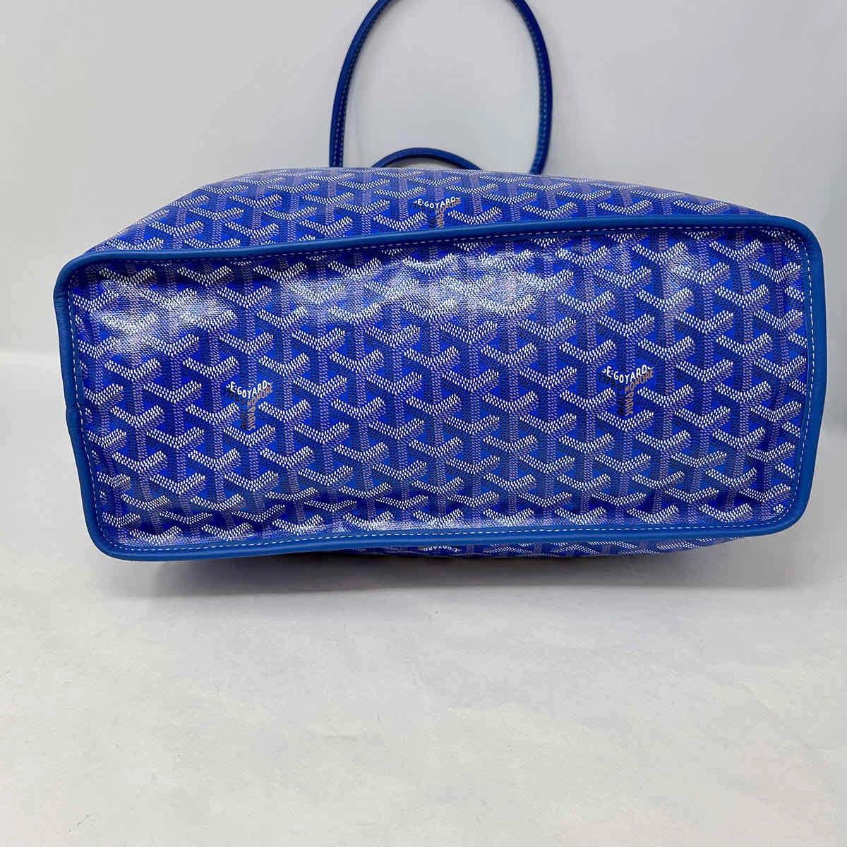 New Goyard 2024 Goyardine Reversible Anjou PM Tote