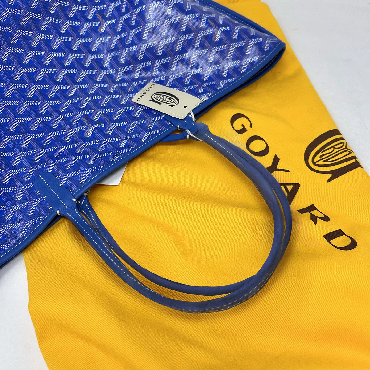 New Goyard 2024 Goyardine Reversible Anjou PM Tote