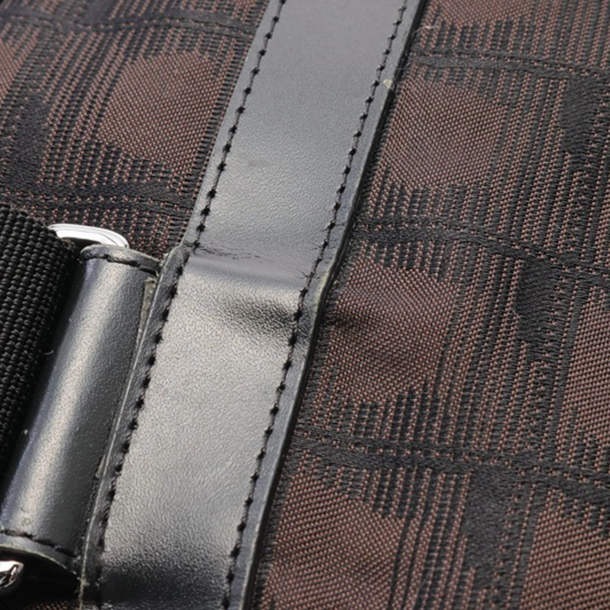 New Travel Line Crossbody