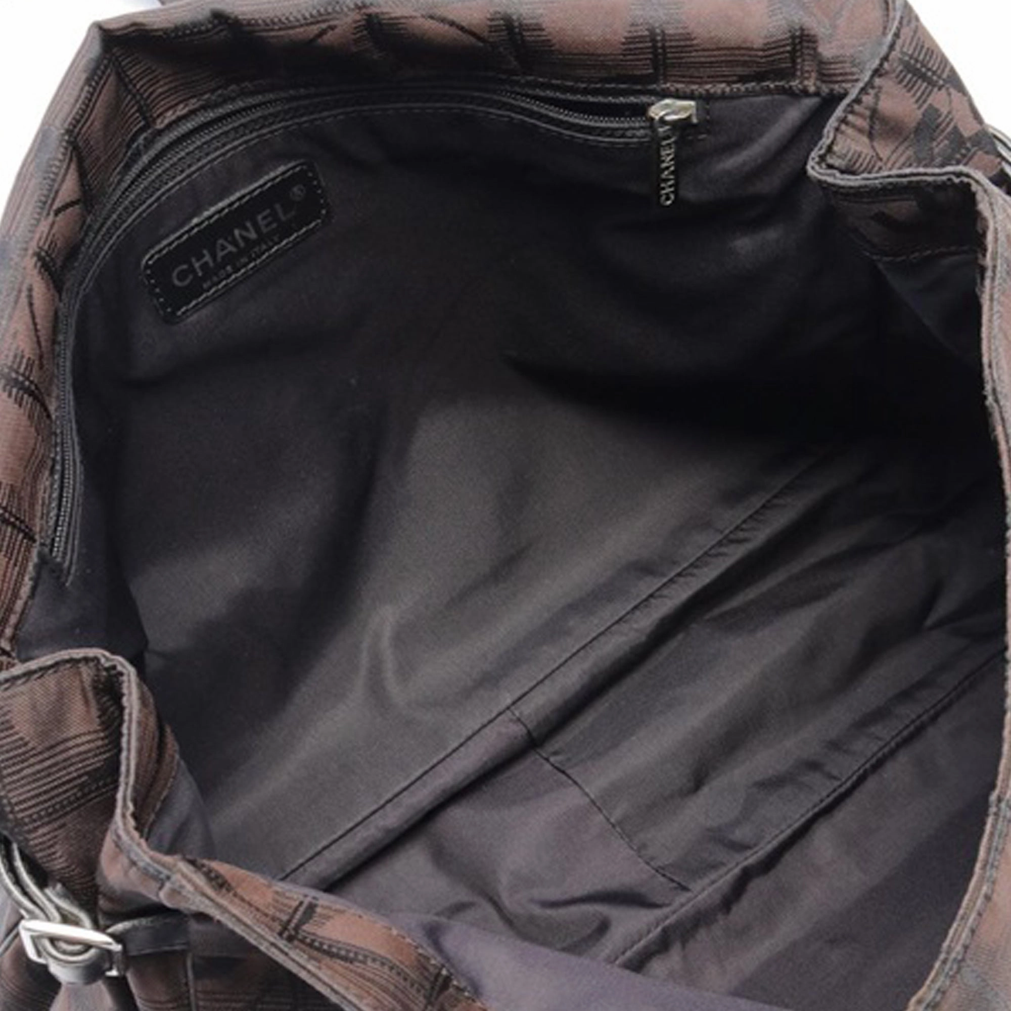 New Travel Line Crossbody