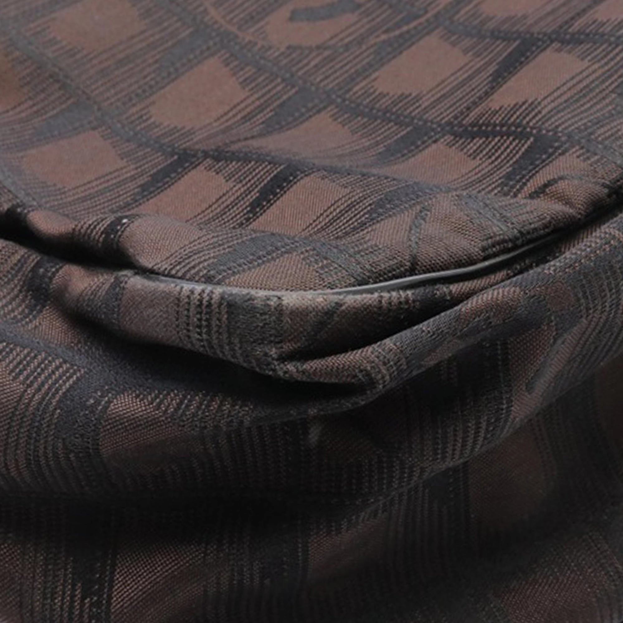 New Travel Line Crossbody