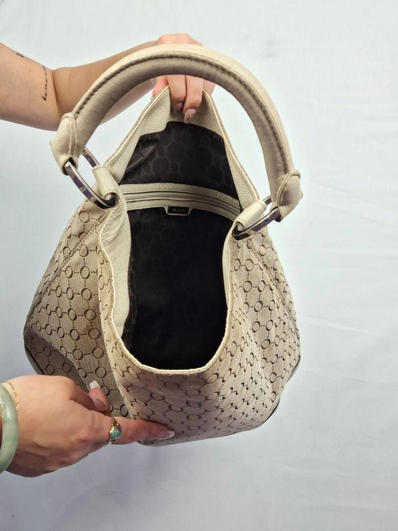 Oroton Cream Leather Hobo Style Bag Size None