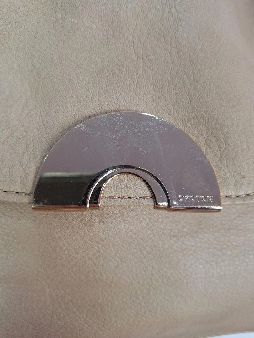 Oroton Relaxed Beige Leather Bag