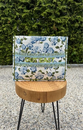 Out East Garden Beaded Tote