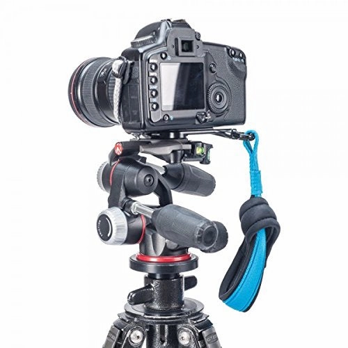 Pacsafe Carrysafe 50 GII Anti theft DSLR camera wrist strap