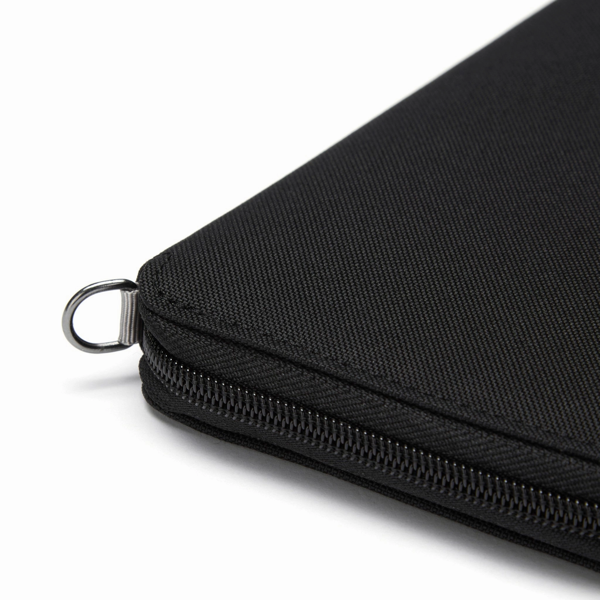 Pacsafe RFIDsafe Travel Wallet