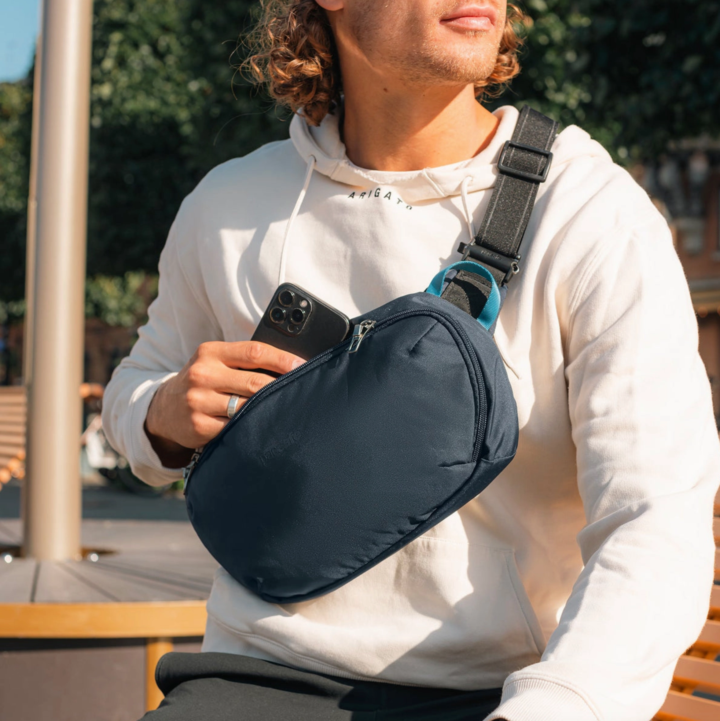 Pacsafe V Anti-theft Urban Sling