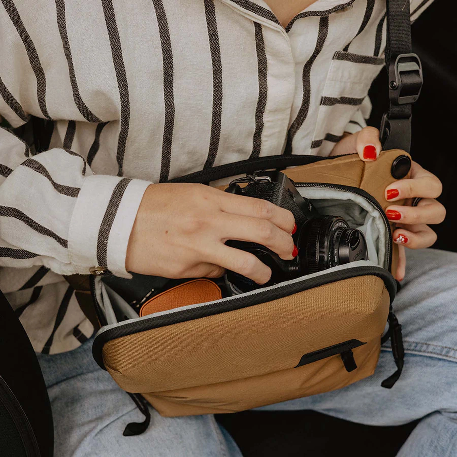 Peak Design Everyday Sling 3L