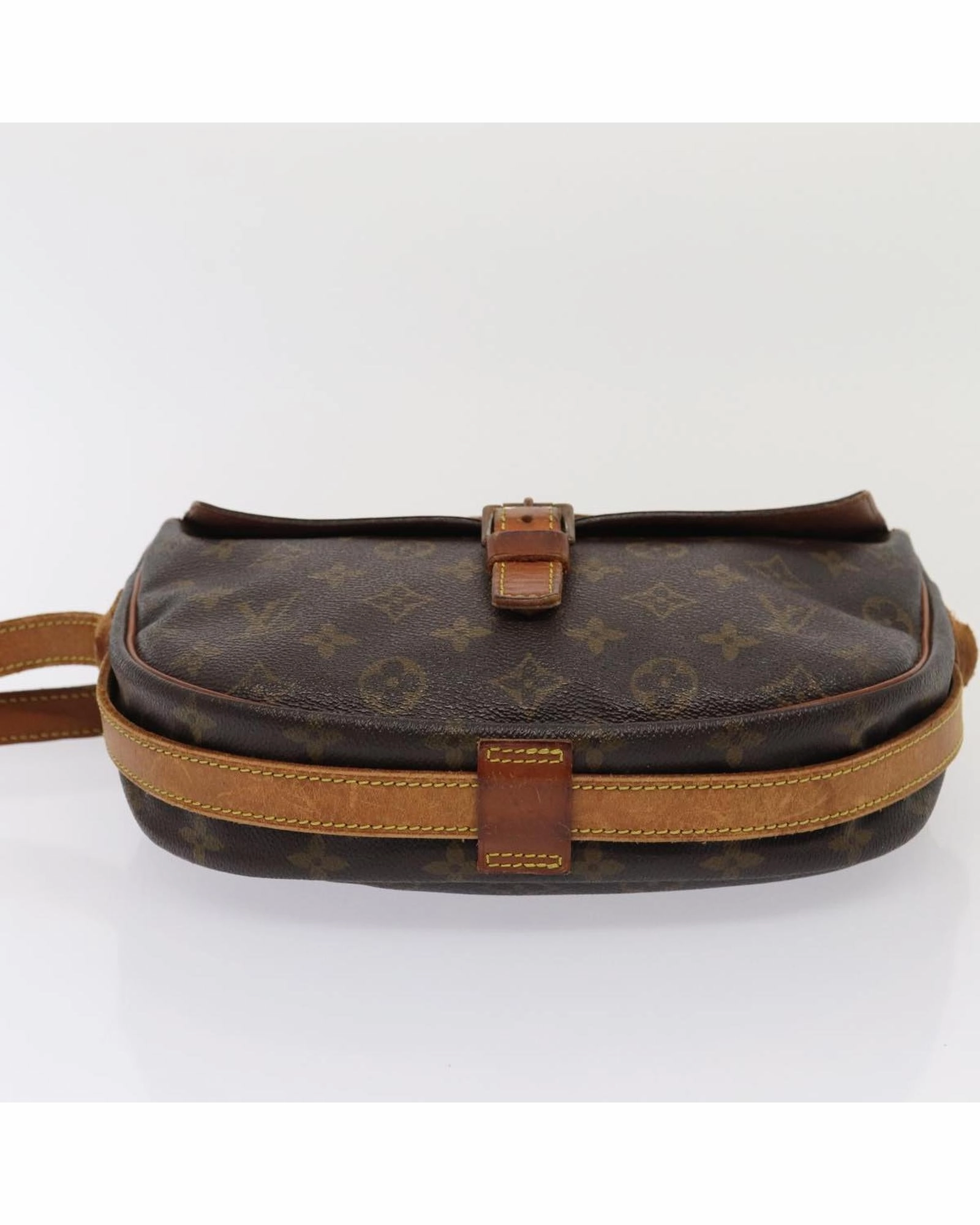 Pochette Croissant Crossbody Bag