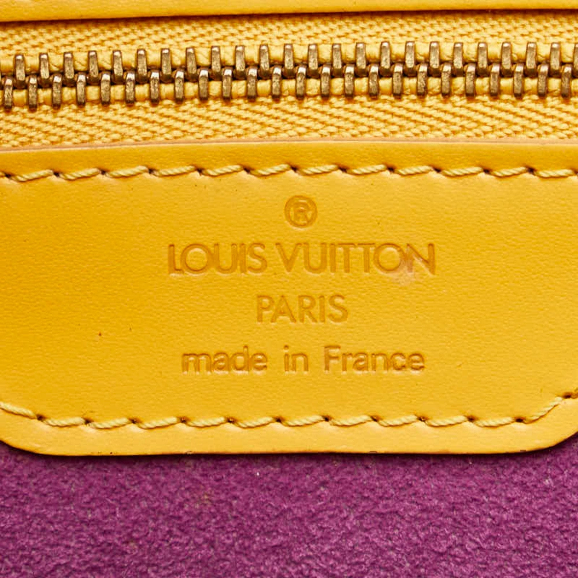 Pochette Epi Leather Shoulder Bag