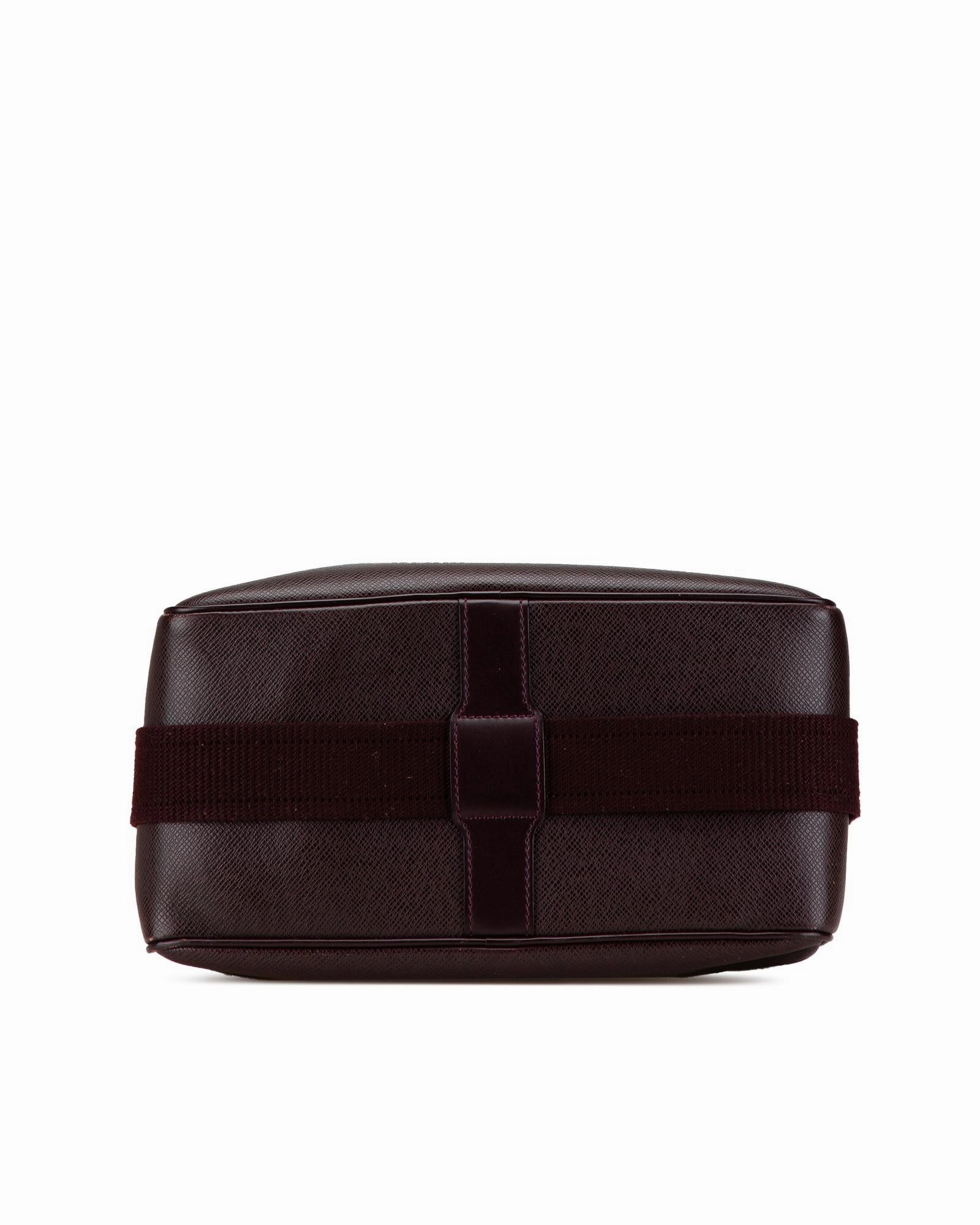 Pochette Jour GM Crossbody Bag