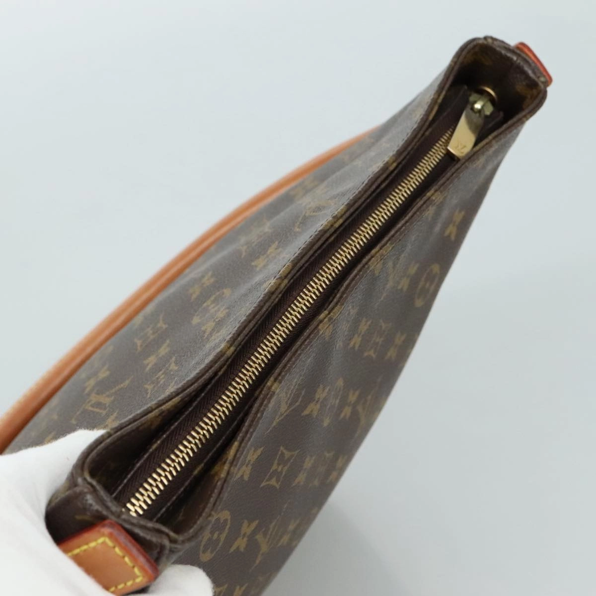 Pochette Shoulder Bag M51007