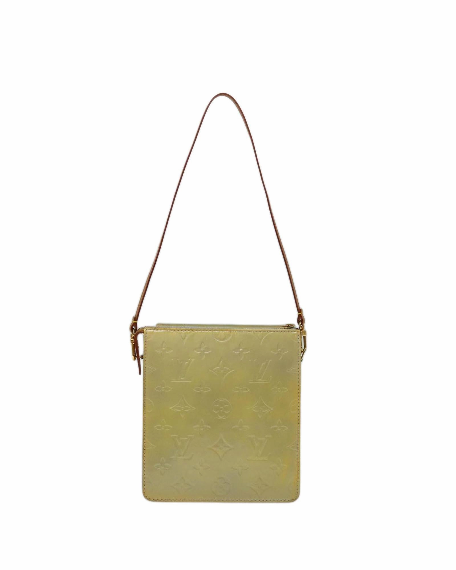 Pochette Shoulder Bag Monogram Vernis Style