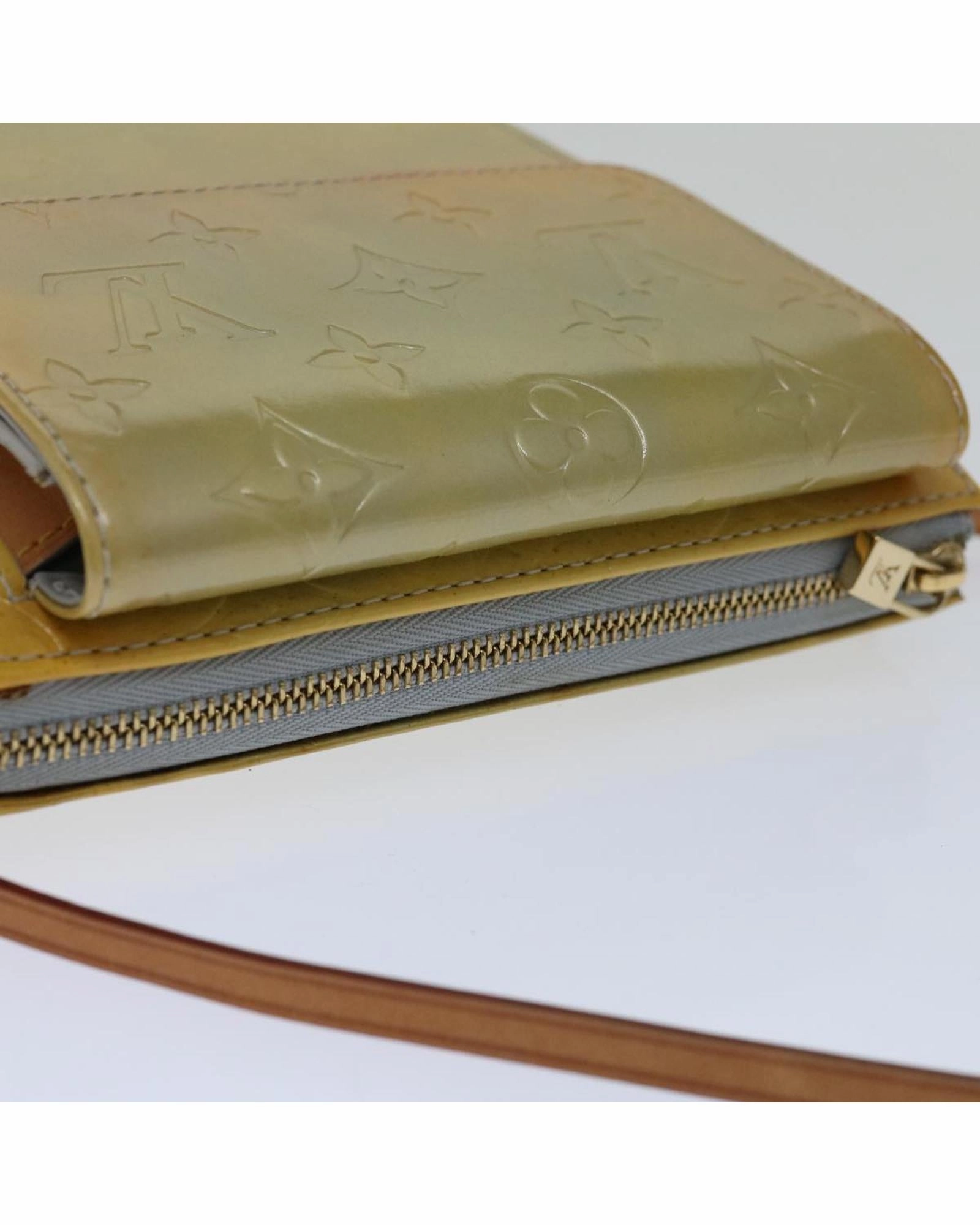 Pochette Shoulder Bag Monogram Vernis Style