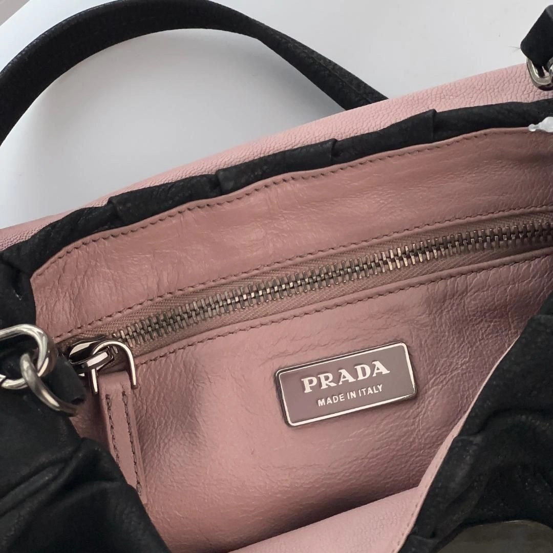 Prada Leather Crossbody bag & Handbag MR2703202565222