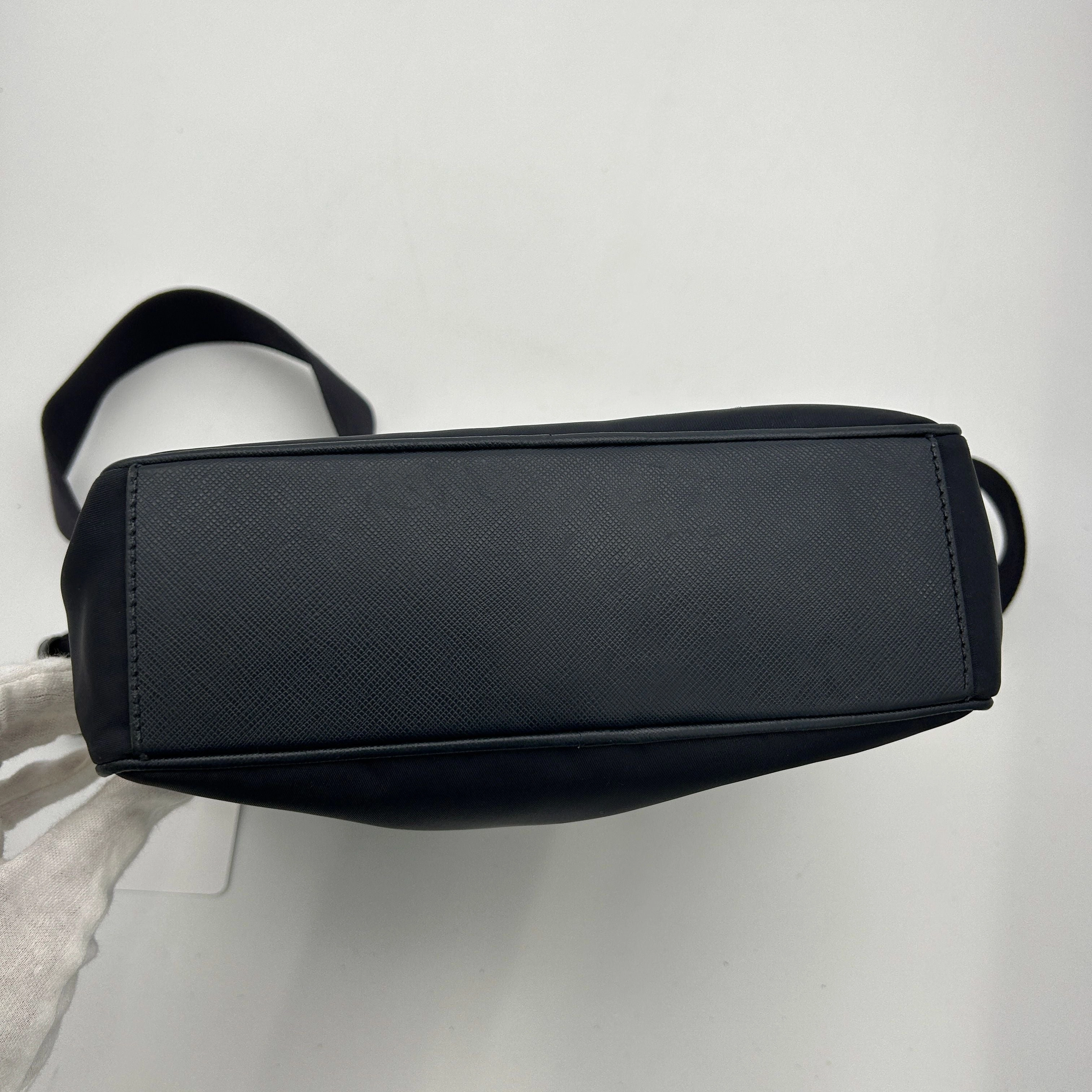 Prada Tessuto Nylon Saffiano Leather Shoulder Bag Navy Messenger pr8821vs