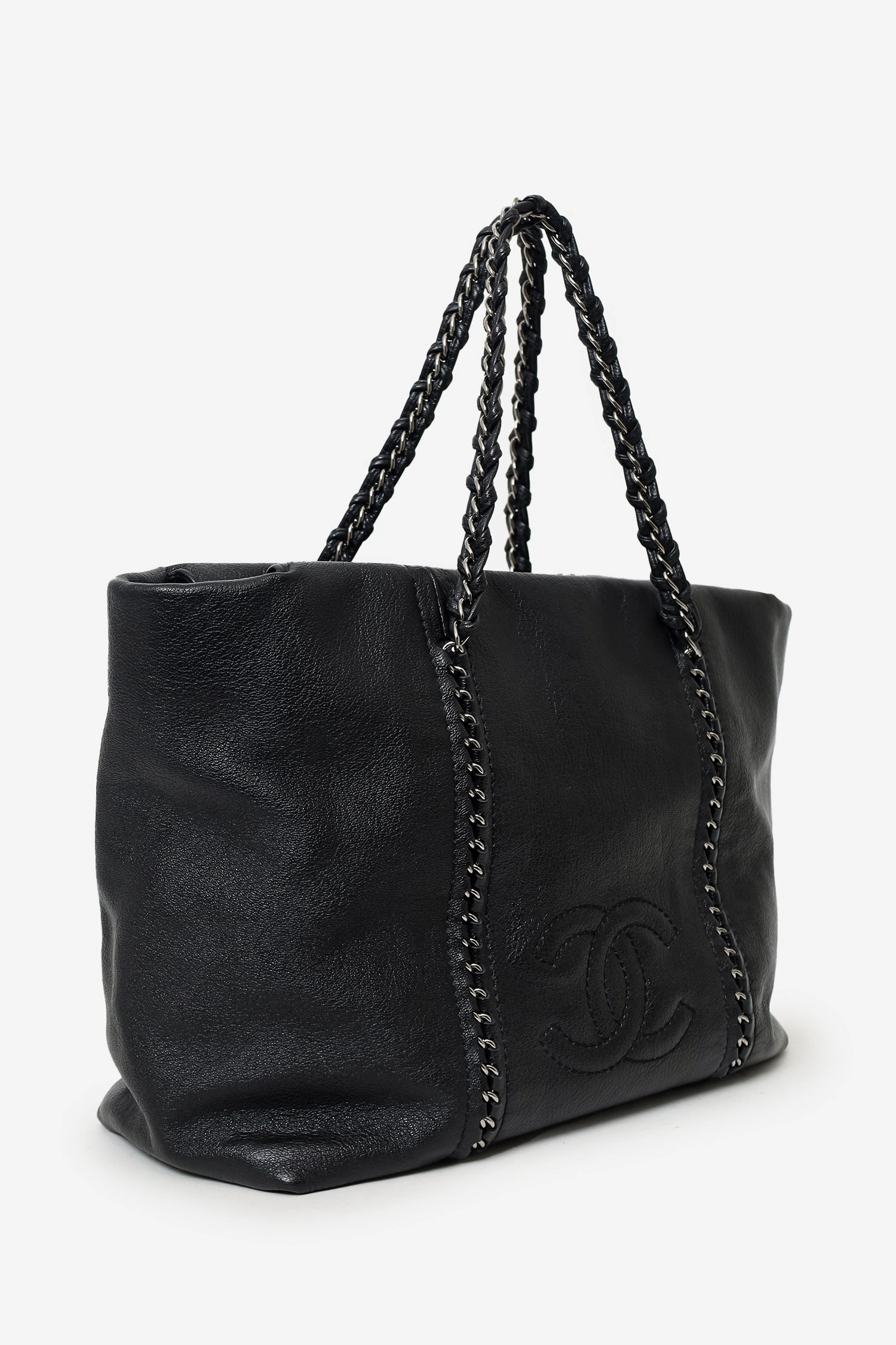 Pre-Loved Chanel 2005/06 Black Leather Luxe Ligne Tote