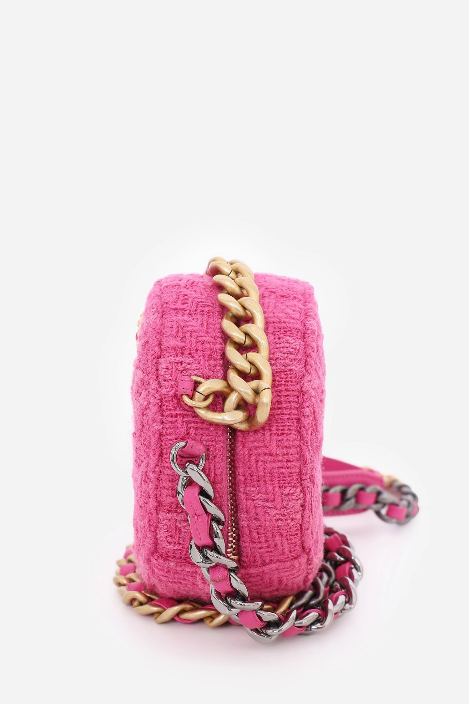 Pre-Loved Chanel 2019-20 Fuchsia Tweed 19 Round Clutch with Coin Purse