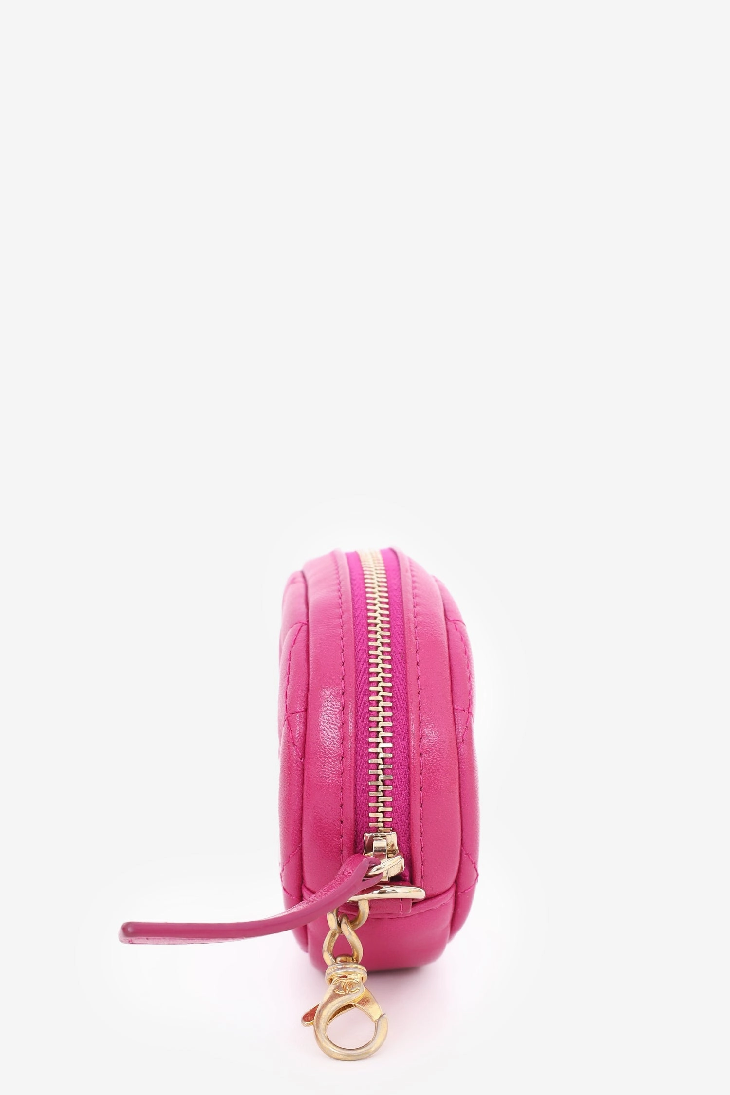 Pre-Loved Chanel 2019-20 Fuchsia Tweed 19 Round Clutch with Coin Purse