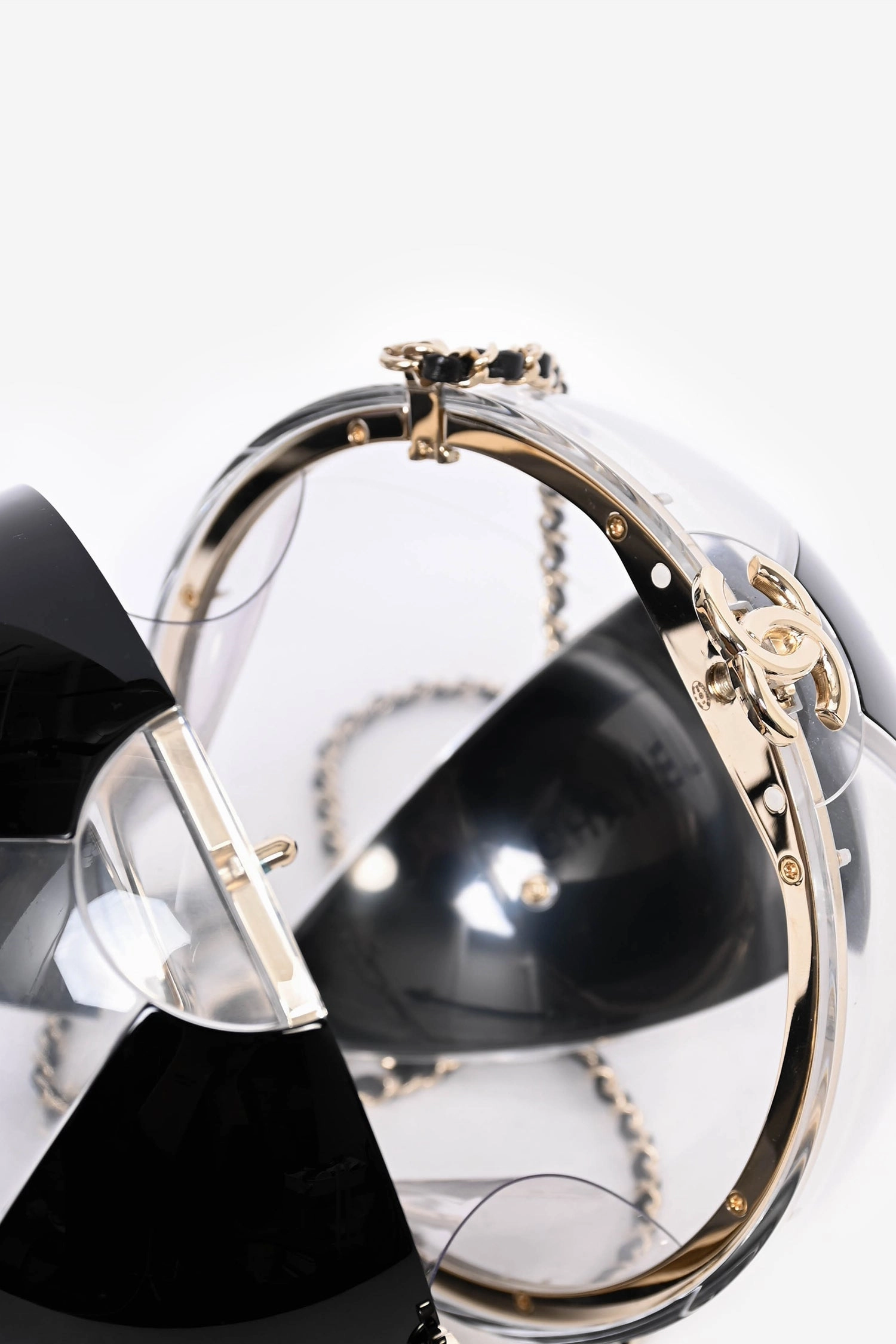 Pre-Loved Chanel 2019 Coco Beach Ball Minaudire Clutch Bag