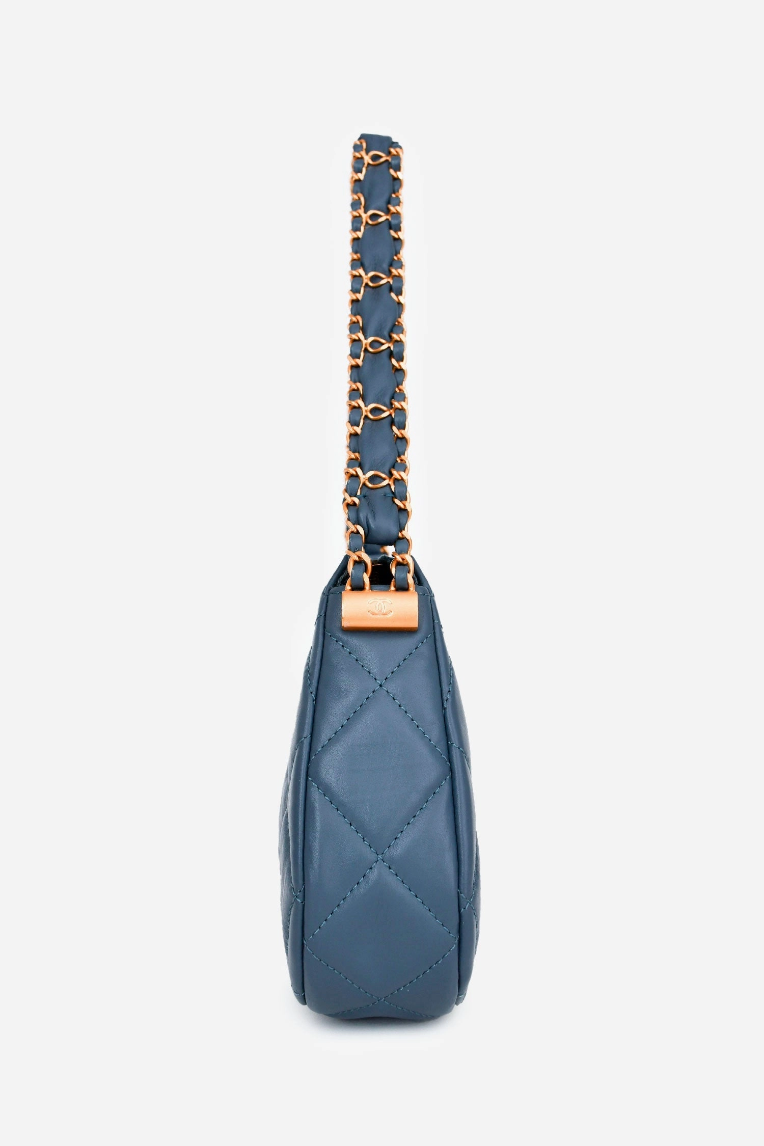 Pre-Loved Chanel Blue Aged Lambskin Leather Quilted Chanel 19 Clutch On Chain GHW