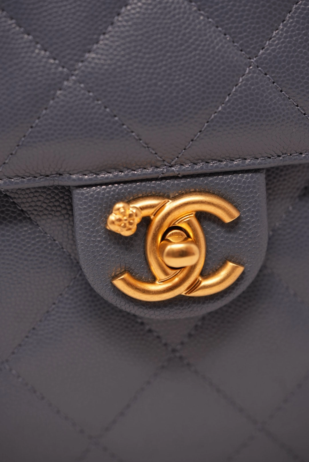 Pre-Owned Chanel Ado Backpack Caviar 2023