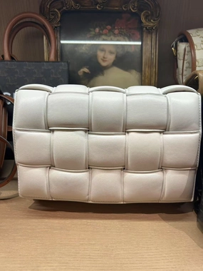 Preloved BV Bag BMZ Woven Leather Crossbody Bag in Cream