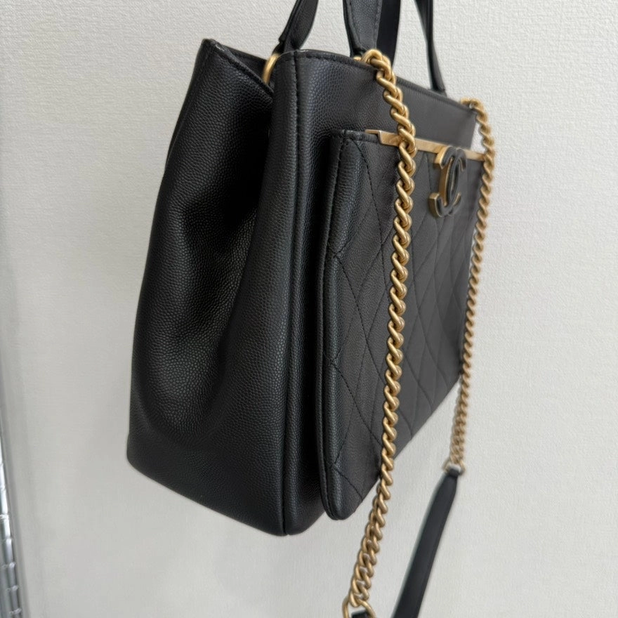 Preloved Chanel Caviar Leather 2way Chain Bag GT5633 Black Shoulder Bag