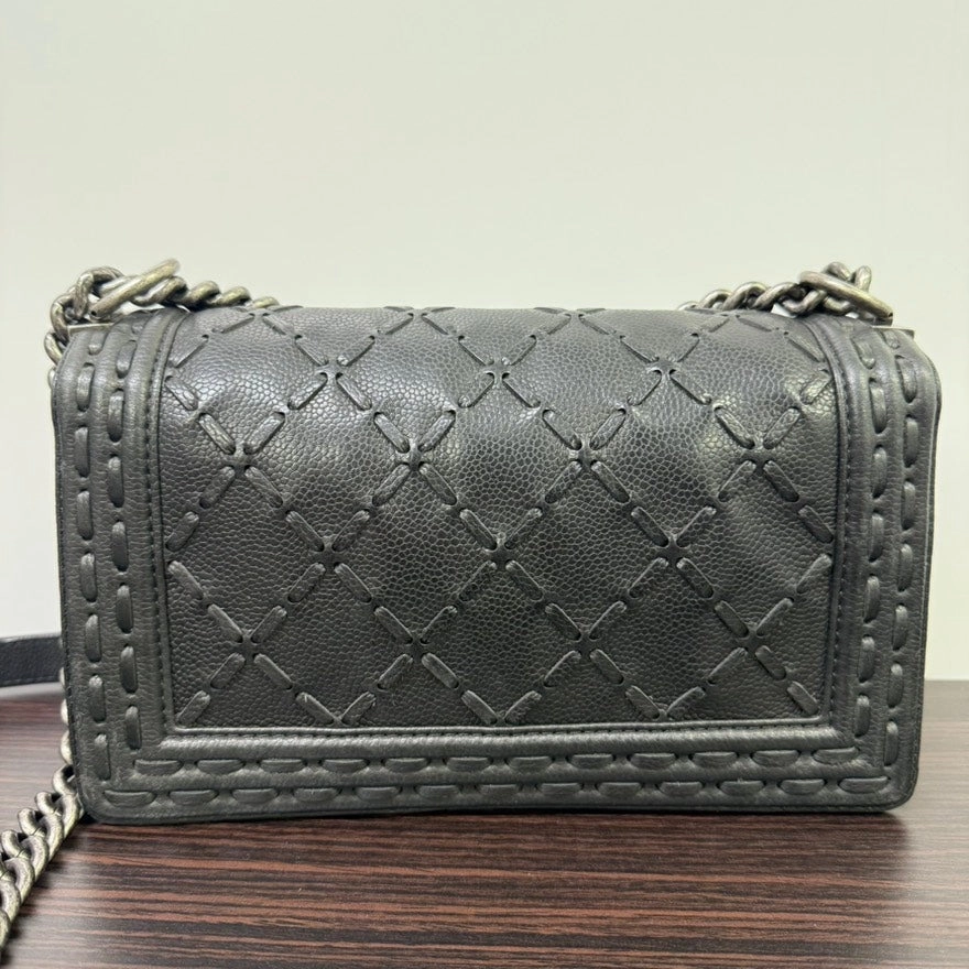 Preloved Chanel Caviar Leather LeBoy Flap Bag Medium NG6716 Black Shoulder Bag