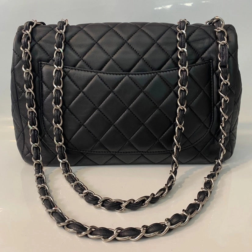Preloved Chanel Classic Flap Bag Black Leather Shoulder Bag