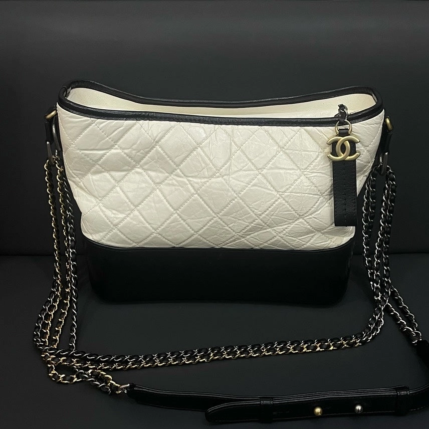 Preloved Chanel HY Quilted White and Black Shoulder Bag