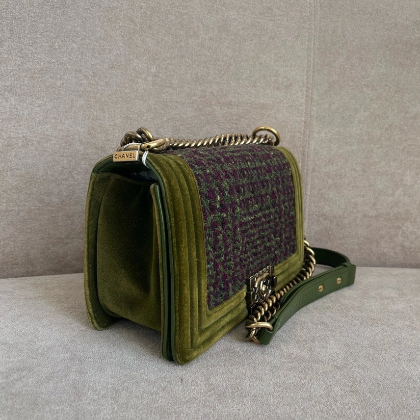 Preloved Chanel Le Boy Hmm Green Tweed Crossbody Bag