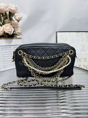 Preloved Chanel Quilted Black Crossbody Bag with Chain Details