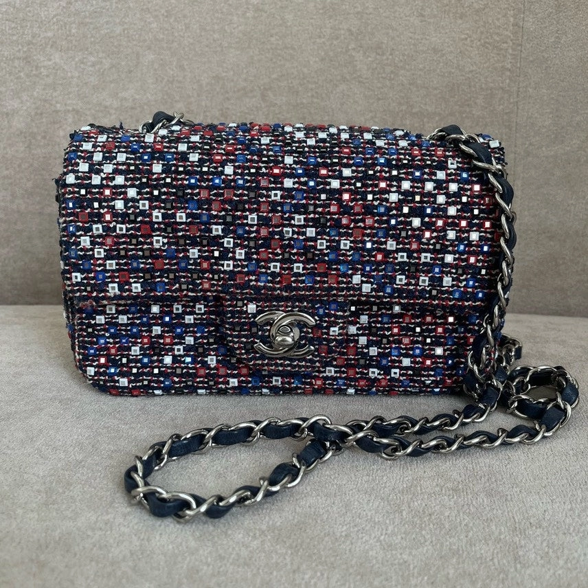 Preloved Chanel Tweed Shoulder Bag Multicolor