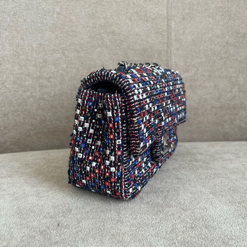 Preloved Chanel Tweed Shoulder Bag Multicolor