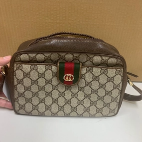 Preloved Gucci GG Supreme Brown Crossbody Bag E9919