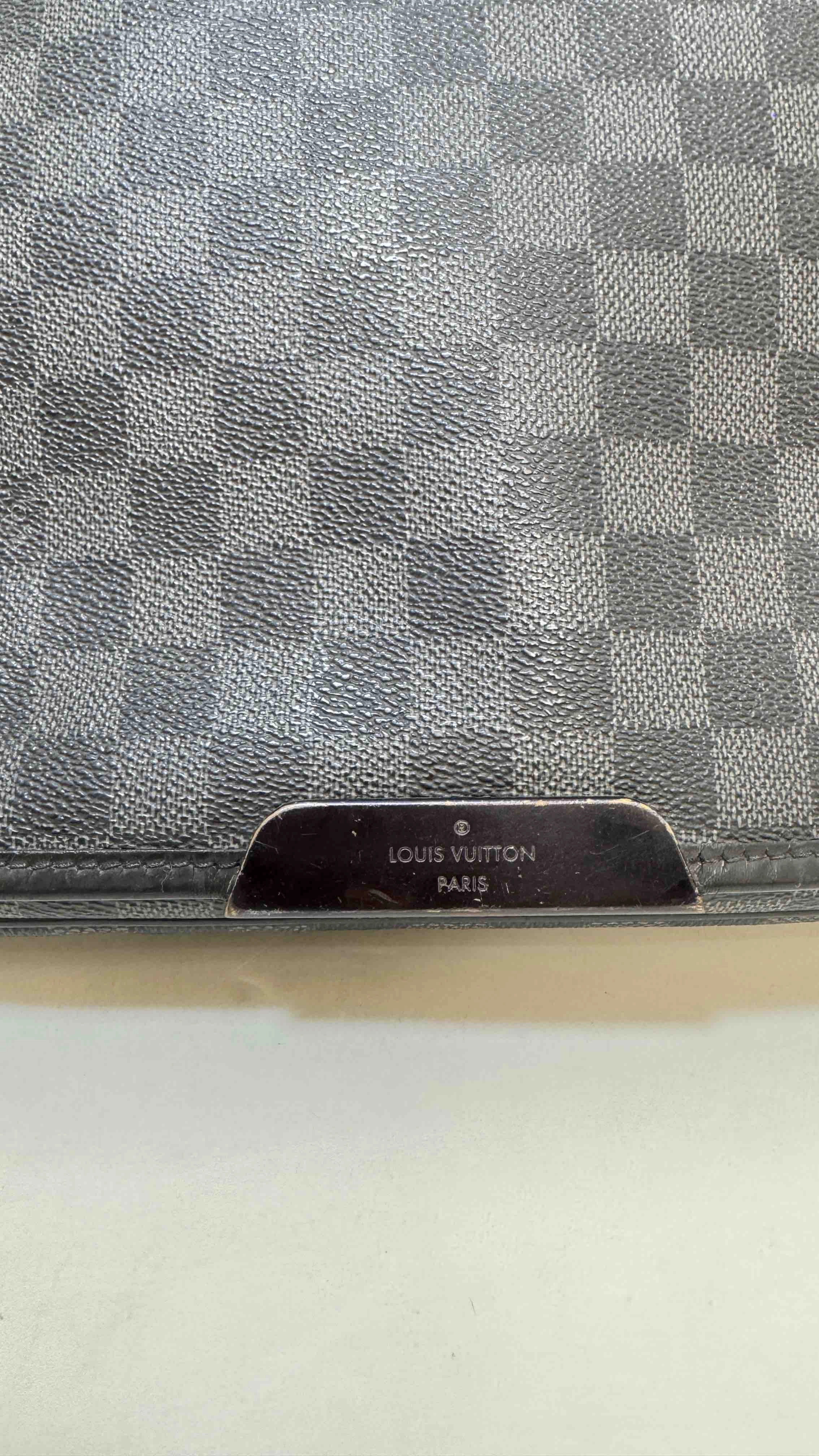 Preloved Louis Vuitton Damier Graphite Canvas Crossbody Bag - Black Checkered
