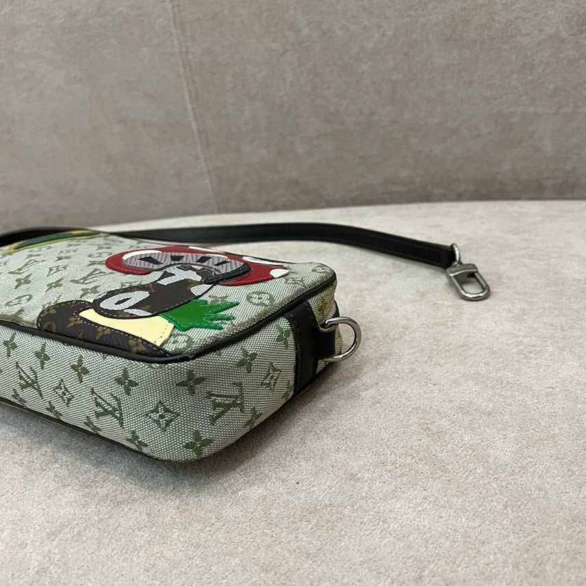 Preloved Louis Vuitton HMM Crossbody Bag in Grey Canvas with Multicolor